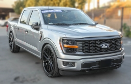 Ford F-150 STX 4WD SuperCrew 5.5' Box 2025