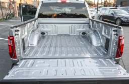 Ford F-150 STX 4WD SuperCrew 5.5' Box 2025