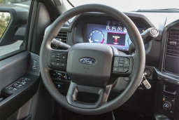 Ford F-150 STX 4WD SuperCrew 5.5' Box 2025