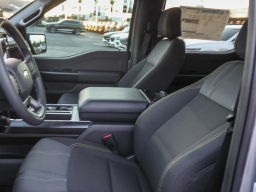 Ford F-150 STX 4WD SuperCrew 5.5' Box 2025