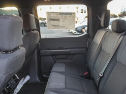 Ford F-150 STX 4WD SuperCrew 5.5' Box 2025