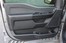 Ford F-150 STX 4WD SuperCrew 5.5' Box 2025