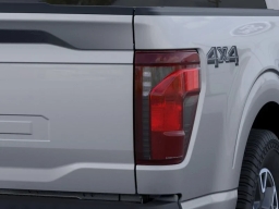 Ford F-150 STX 4WD SuperCrew 5.5' Box 2025