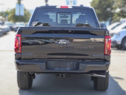Ford F-150 XLT 4WD SuperCrew 5.5' Box 2026