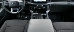 Ford F-150 XLT 4WD SuperCrew 5.5' Box 2026