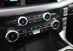 Ford F-150 XLT 4WD SuperCrew 5.5' Box 2025