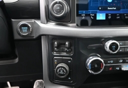 Ford F-150 XLT 4WD SuperCrew 5.5' Box 2025