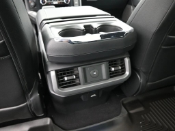 Ford F-150 XLT 4WD SuperCrew 5.5' Box 2025