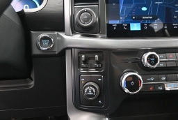 Ford F-150 XLT 4WD SuperCrew 5.5' Box 2025