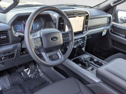 Ford F-150 XLT 4WD SuperCrew 5.5' Box 2026