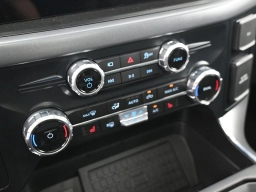 Ford F-150 XLT 4WD SuperCrew 5.5' Box 2025