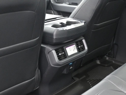 Ford F-150 XLT 4WD SuperCrew 5.5' Box 2025