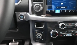 Ford F-150 XLT 4WD SuperCrew 5.5' Box 2026