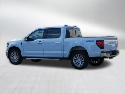 Ford F-150 XLT 4WD SuperCrew 5.5' Box 2025