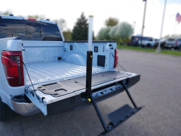 Ford F-150 XLT 4WD SuperCrew 5.5' Box 2025