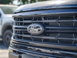 Ford F-150 XLT 4WD SuperCrew 5.5' Box 2026