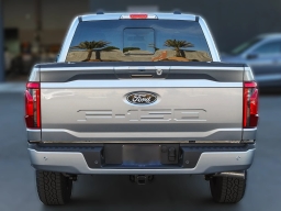 Ford F-150 XLT 4WD SuperCrew 5.5' Box 2026