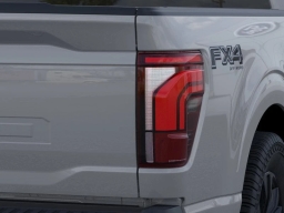 Ford F-150 LARIAT 4WD SuperCrew 5.5' Box 2026