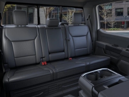 Ford F-150 LARIAT 4WD SuperCrew 5.5' Box 2026