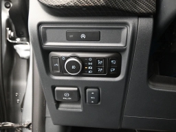 Ford F-150 LARIAT 4WD SuperCrew 5.5' Box 2025