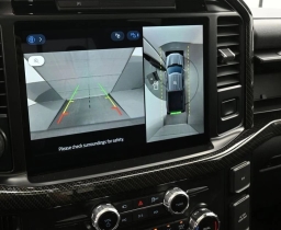 Ford F-150 LARIAT 4WD SuperCrew 5.5' Box 2025