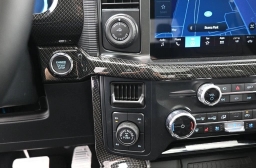 Ford F-150 LARIAT 4WD SuperCrew 5.5' Box 2025