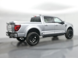Ford F-150 LARIAT 4WD SuperCrew 5.5' Box 2025