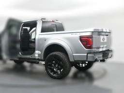 Ford F-150 LARIAT 4WD SuperCrew 5.5' Box 2025