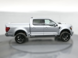 Ford F-150 LARIAT 4WD SuperCrew 5.5' Box 2025