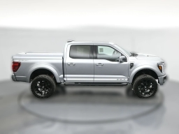 Ford F-150 LARIAT 4WD SuperCrew 5.5' Box 2025