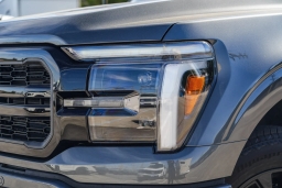 Ford F-150 LARIAT 4WD SuperCrew 5.5' Box 2026