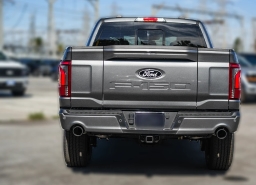 Ford F-150 LARIAT 4WD SuperCrew 5.5' Box 2026