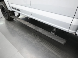 Ford F-150 LARIAT 4WD SuperCrew 5.5' Box 2025