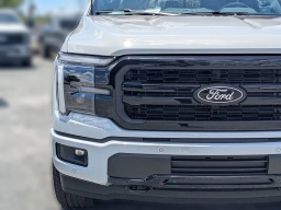 Ford F-150 LARIAT 4WD SuperCrew 5.5' Box 2026