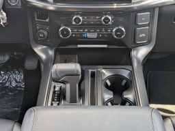 Ford F-150 LARIAT 4WD SuperCrew 5.5' Box 2026