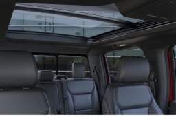 Ford F-150 LARIAT 4WD SuperCrew 5.5' Box 2026