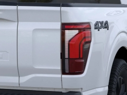 Ford F-150 LARIAT 4WD SuperCrew 5.5' Box 2025
