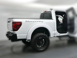 Ford F-150 LARIAT 4WD SuperCrew 5.5' Box 2025