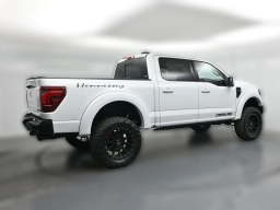Ford F-150 LARIAT 4WD SuperCrew 5.5' Box 2025