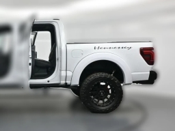Ford F-150 LARIAT 4WD SuperCrew 5.5' Box 2025