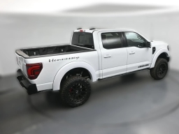 Ford F-150 LARIAT 4WD SuperCrew 5.5' Box 2025