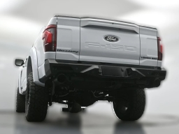 Ford F-150 LARIAT 4WD SuperCrew 5.5' Box 2025