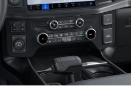 Ford F-150 LARIAT 4WD SuperCrew 5.5' Box 2026