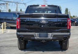 Ford F-150 LARIAT 4WD SuperCrew 5.5' Box 2026