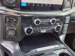 Ford F-150 LARIAT 4WD SuperCrew 5.5' Box 2026