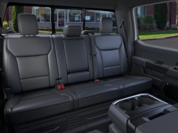 Ford F-150 LARIAT 4WD SuperCrew 5.5' Box 2025