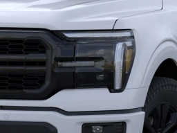 Ford F-150 LARIAT 4WD SuperCrew 5.5' Box 2025