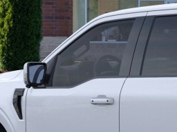 Ford F-150 LARIAT 4WD SuperCrew 5.5' Box 2025