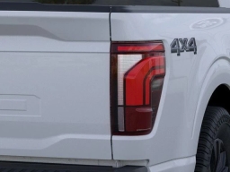 Ford F-150 LARIAT 4WD SuperCrew 5.5' Box 2025