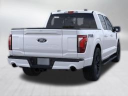 Ford F-150 LARIAT 4WD SuperCrew 5.5' Box 2026